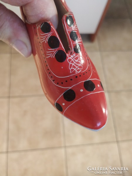 Porcelán, piros  cipő, topánka  pár eladó!