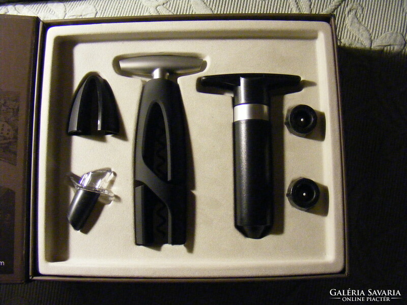Peugeot - coffret côté vin - limited edition box - wine opener set in gift box