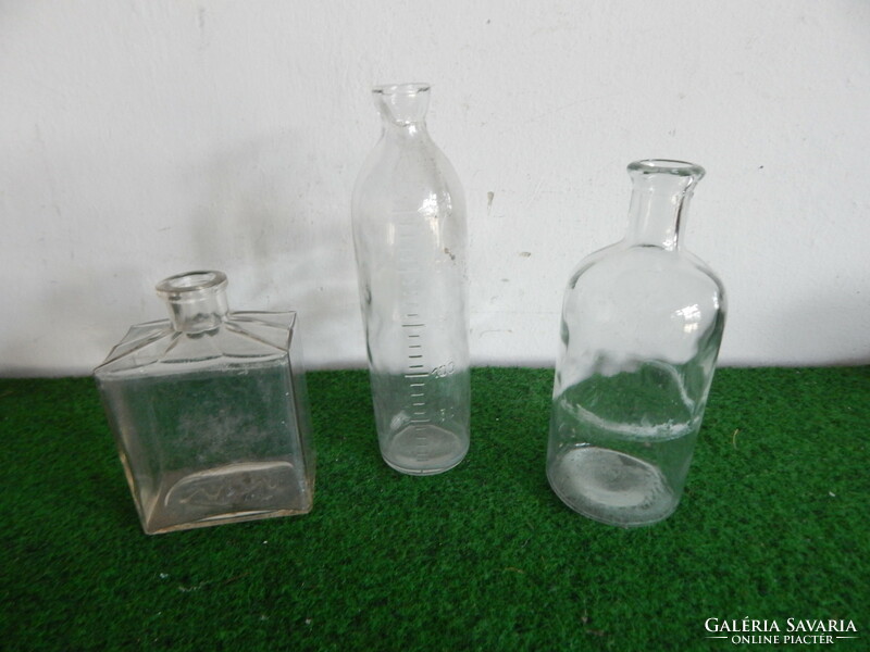 15 old bottles for sale together, sizes 12 and 28 cm high, I can also post.