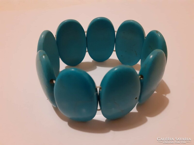 Turquoise bracelet with large oval eyes