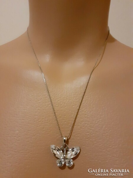 White gold-plated necklace with crystal stone butterfly pendant