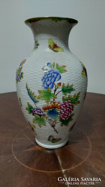 Herend Victoria patterned vase - wicker basket 33 cm