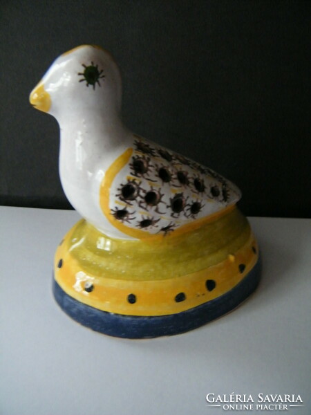 Kis portugál porcelán madár figura