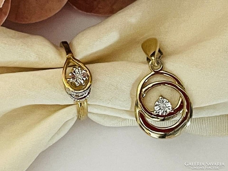 Gold-plated silver ring and pendant..