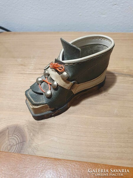 Mini decorative shoes