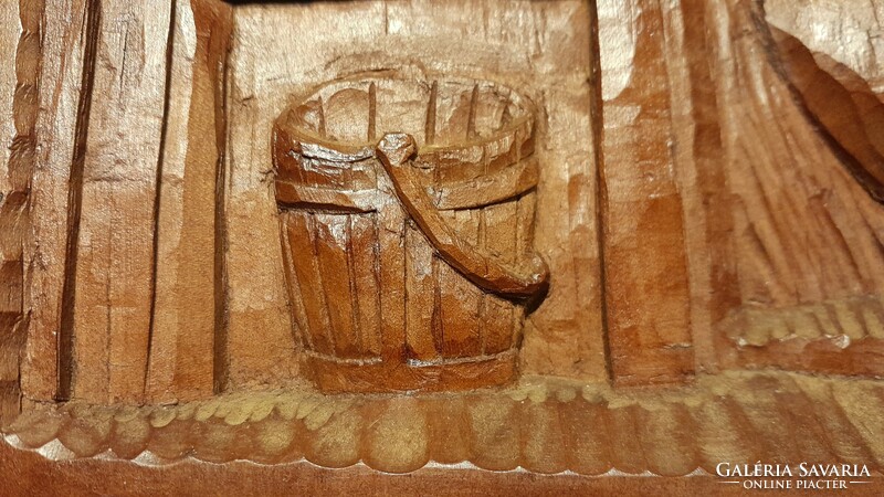 Nagyméretű kézi faragással készült falikép jelzett az alján