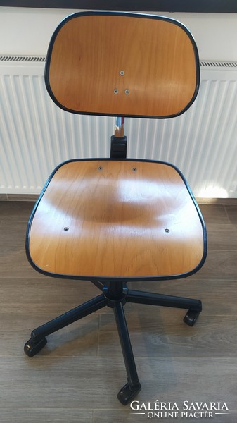 Sedus bauhaus designer chair from the 70s.