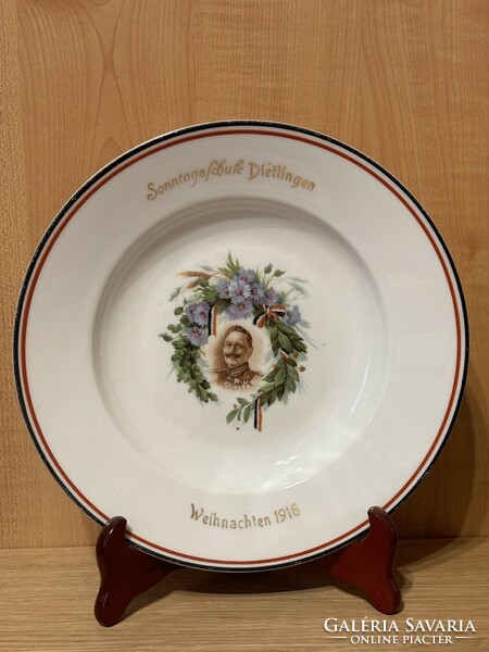 1. World War II porcelain, Christmas commemorative plate, ii. Decorated with William's portrait (1916)