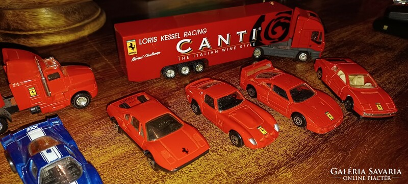 Ferrari gyűjtemény (összesen 10 jármű)