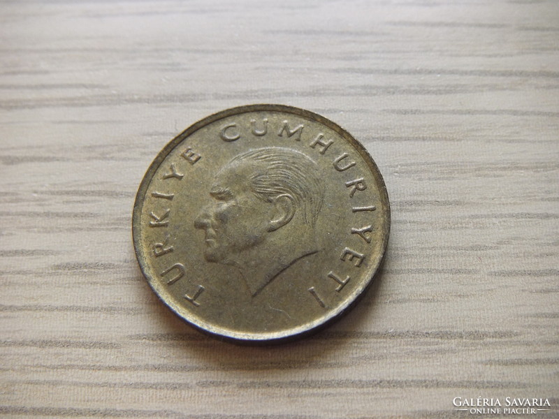 500  Líra 1990  Törökország ( Török Font )