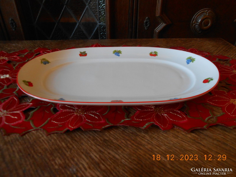 Oval serving bowl with lowland fruit pattern