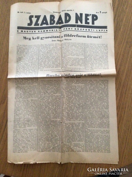 Free People c. Újság issue of April 1, 1945, with articles by Rákosi and Ernő Gerő on the front page