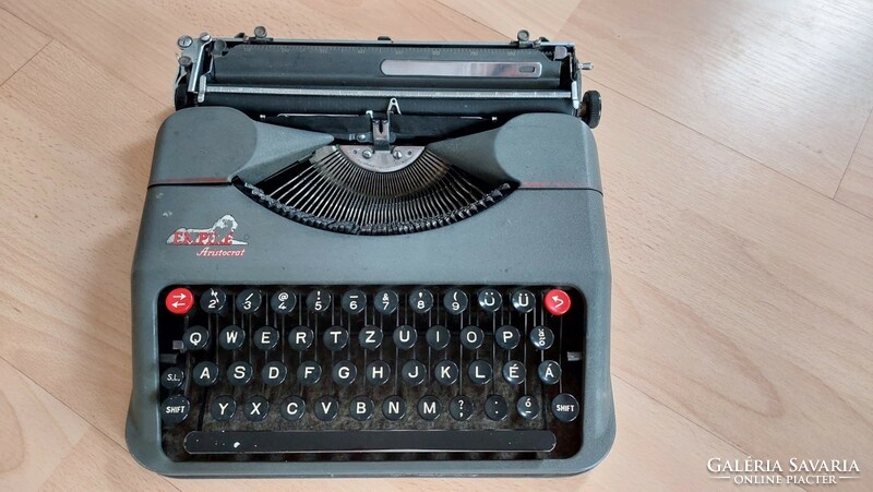 Rare empire aristocrat portable typewriter pocket typewriter