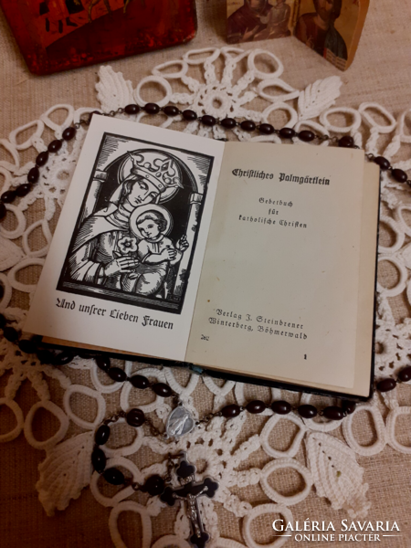 Old German language prayer book s:m.Goretti medallion on chain icon openable altar rosary on tablecloth together