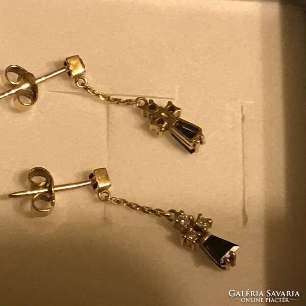 18K yellow gold earrings with diamonds and sapphires