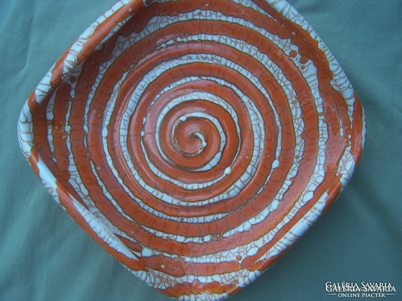 Gorka gauze decorated plate, 1961-1971