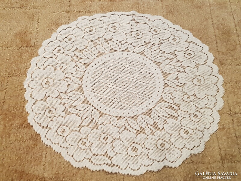 Round lace tablecloths