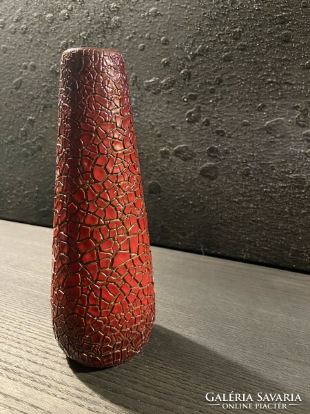 A real rarity, Zsolnay shrink-glazed, cracked, Eosin vase from 1959, designed by János Török