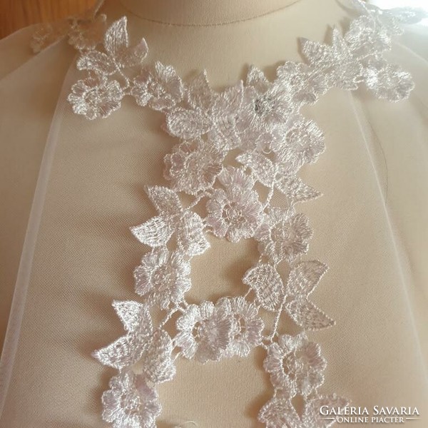 New, custom-made snow-white wedding cape with lace edge, short cloak
