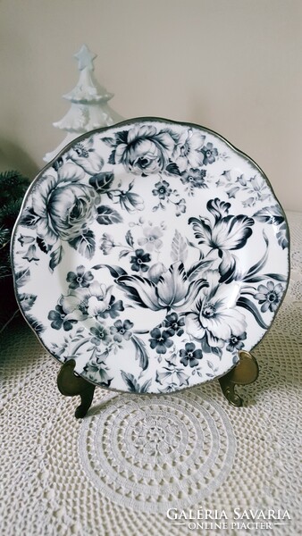 English royal albert, paradise black fine porcelain plate