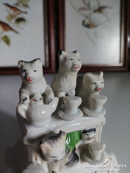 Régi, angol porcelán dísz teázó cicák, ritka darab