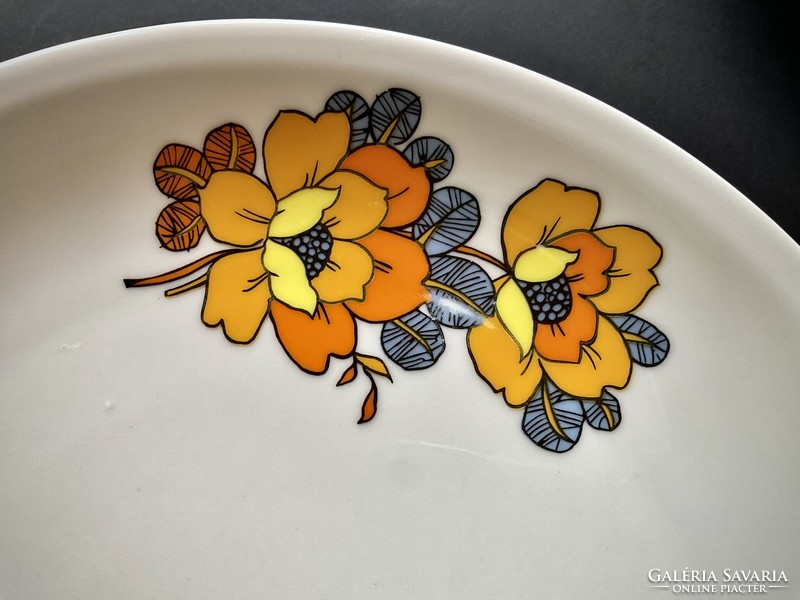 Alföldi vitrin sárga virágos tányérsor 17 db Bella tányér