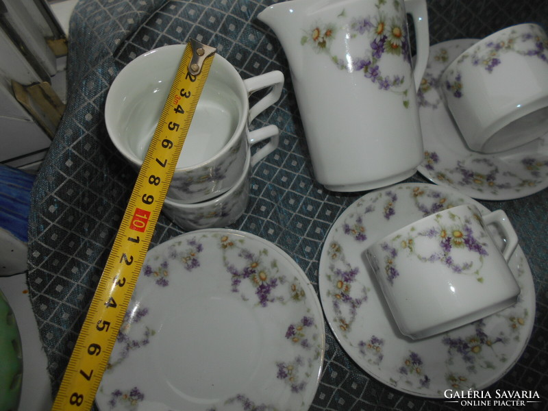 IBOLYA és margaréta mintás  porcelán készlet 6 csésze+ 6  tányér +kiöntő-HIBÁTLAN