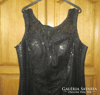 Fekete teljesen flitteres csipke mellbetétes alkalmi ruha 22-s h: 152 cm mb. 122 cm