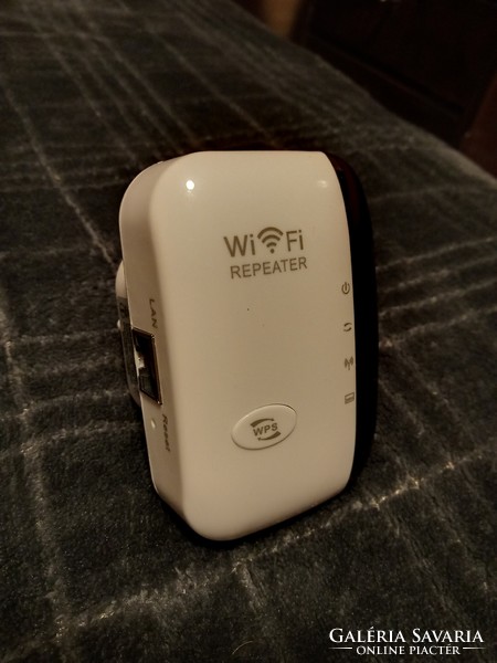 Wifi signal transmitter