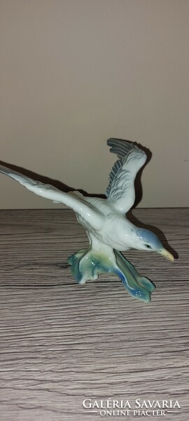 Flawless, rare ens volkstedt porcelain bird, seagull