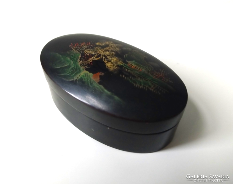 Oriental lacquer box, jewelry holder