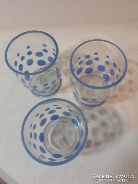 Trio of retro glass glasses with blue dots, approx. 1 dl