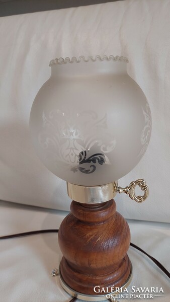 Table lamp with glass cover