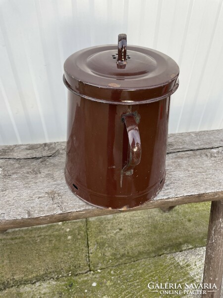 5 Liter enameled brown fat bucket with enameled village peasant decoration