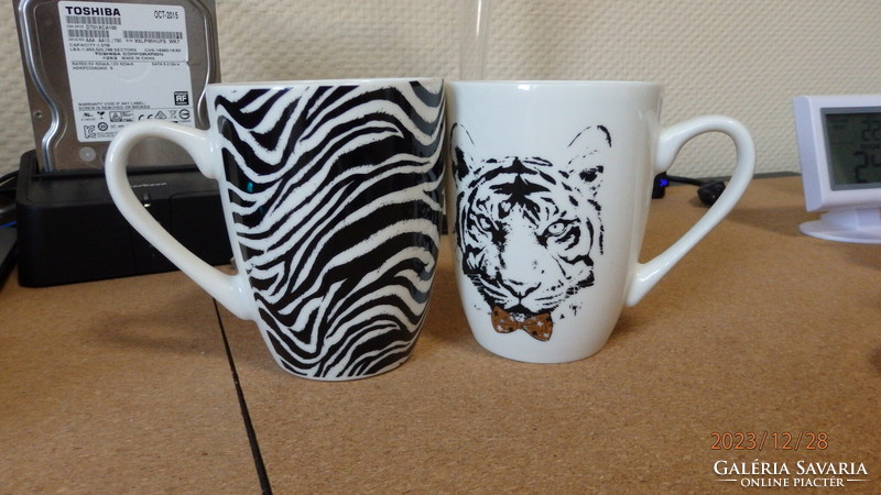 Porcelain mug in pairs