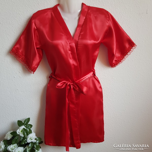 Red satin robe with lace sleeves, making robe - approx. XXs