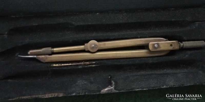 Antique brass compass in original wooden box collector's item