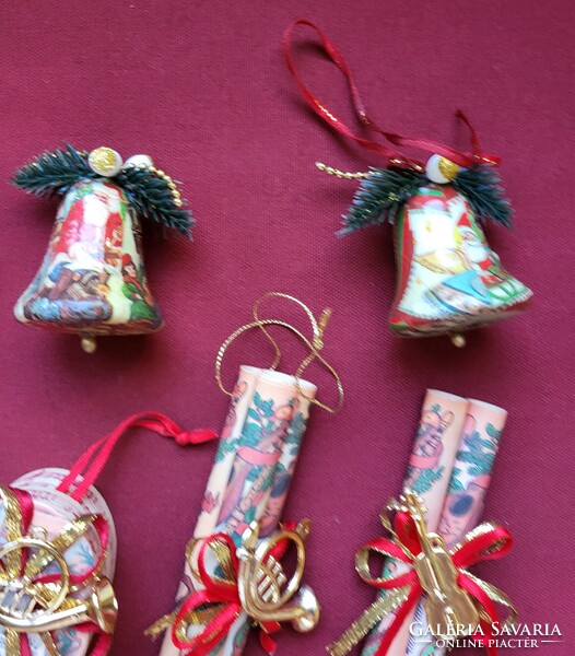 Karácsonyi dísz gömb harang doboz hangszerek hegedű trombita karácsonyfadísz dekoráció kellék