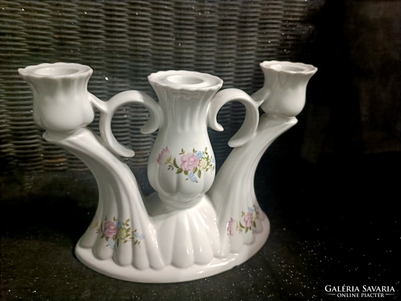 Wonderful 3-branch porcelain candle holder