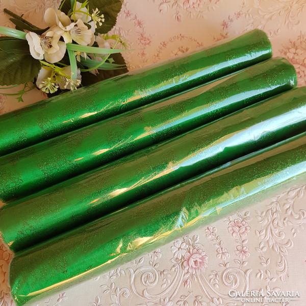 36cm-es bontatlan fűzöld színű, glitteres pillangó mintás organza anyag, csomagoló