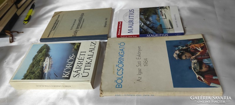 Lots of books are HUF 900 according to the pictures