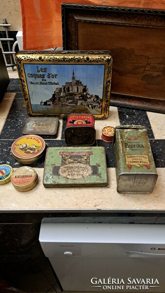 Collection of 8 tin boxes. Personal delivery Budapest xv. District.