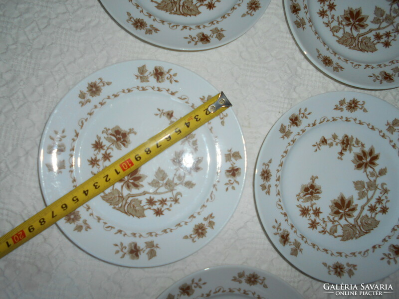 8 db ( 400 Ft/db) Alföldi  ritka minta- retro  porcelán  tányér -jó állapot