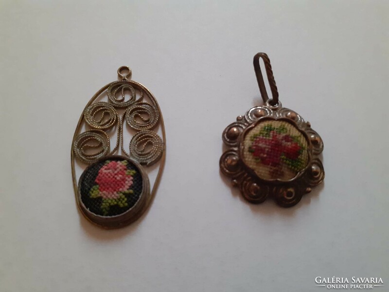 Pendants decorated with old needle tapestry