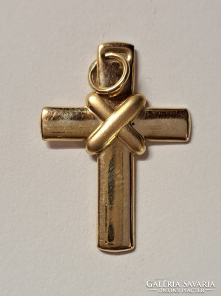 14K gold cross pendant, 0.74 gr