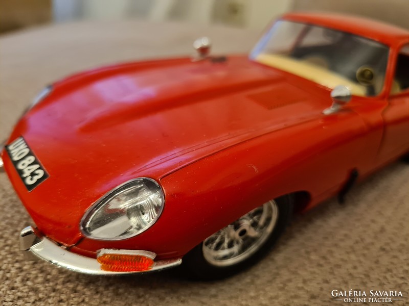 1:18 car model jaguar, negotiable price