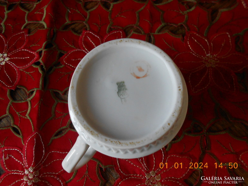 Zsolnay skirt mug
