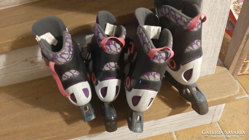 Roller skates in sizes 30/32 and 32/34