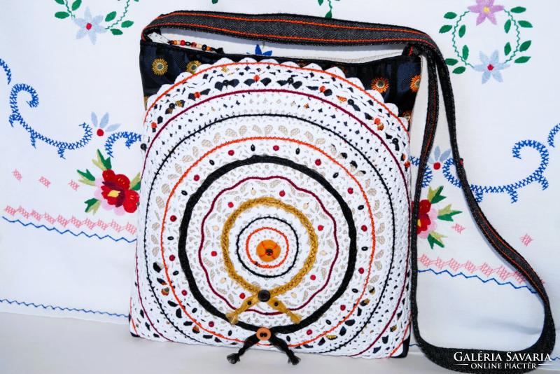 White Mandala Crochet Lace Orange Felt Ball Beaded Vintage Medium Women's Shoulder Bag