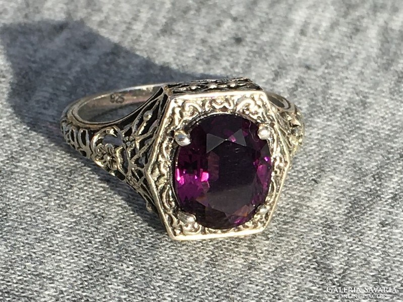 Women's silver ring with pink topaz